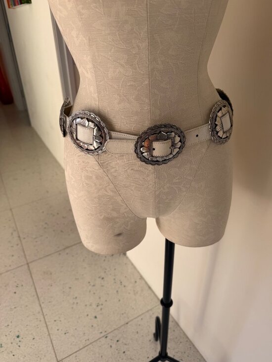 Brighton Sunflower Concho Belt White Silver Size Medium Western-inspired Vintage